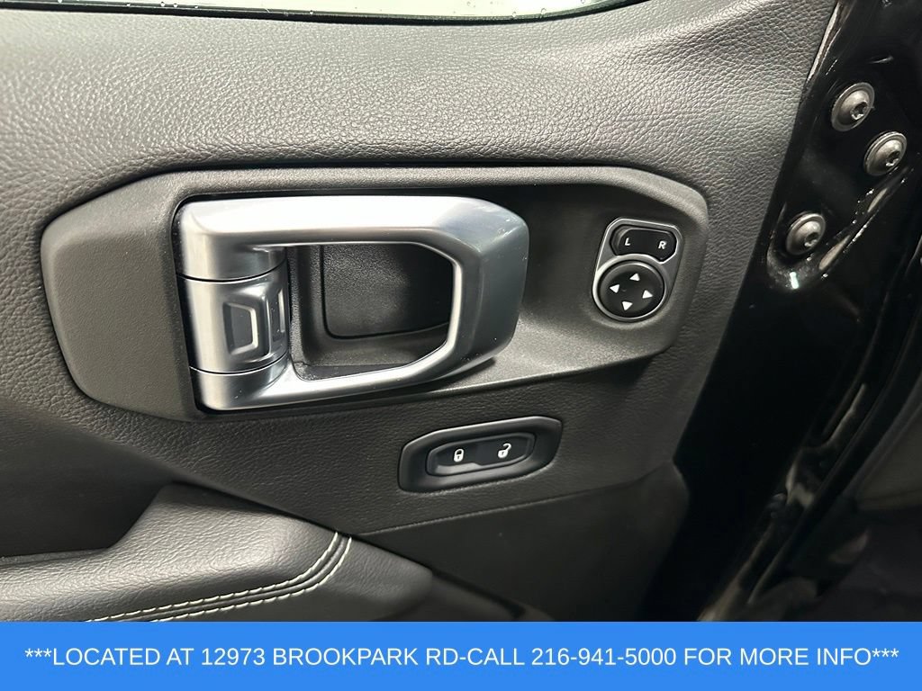 Used 2022 Jeep Wrangler Unlimited Sahara w/ LED Lighting Group AWD/4WD image 8