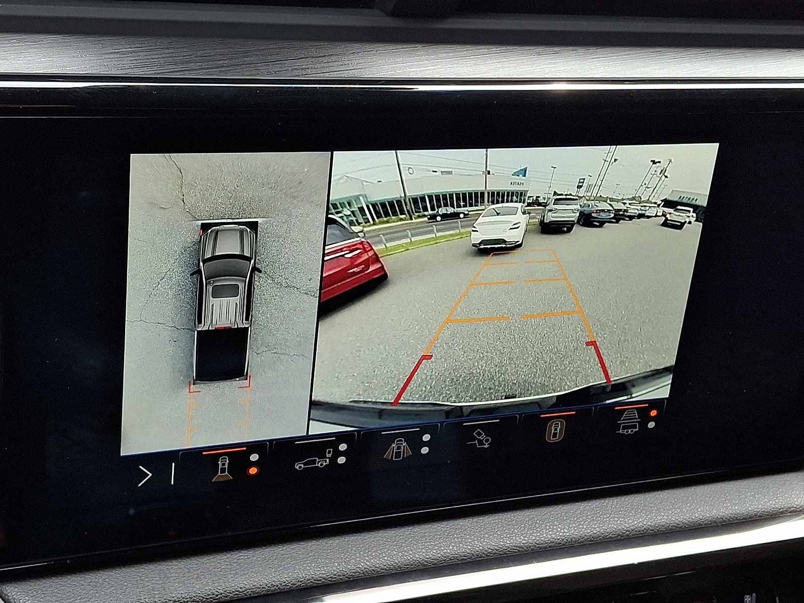 Certified 2024 GMC Sierra 1500 AT4 w/ Technology Package AWD/4WD image 18