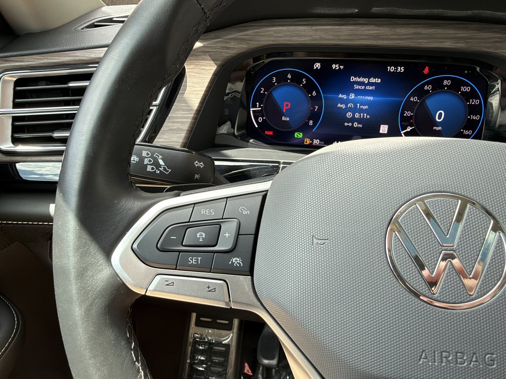Used 2024 Volkswagen Atlas SEL Premium R-Line AWD/4WD image 31