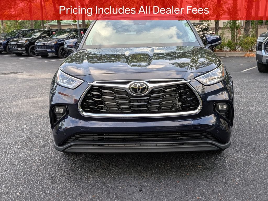 New 2026 Toyota Highlander Limited AWD/4WD image 10
