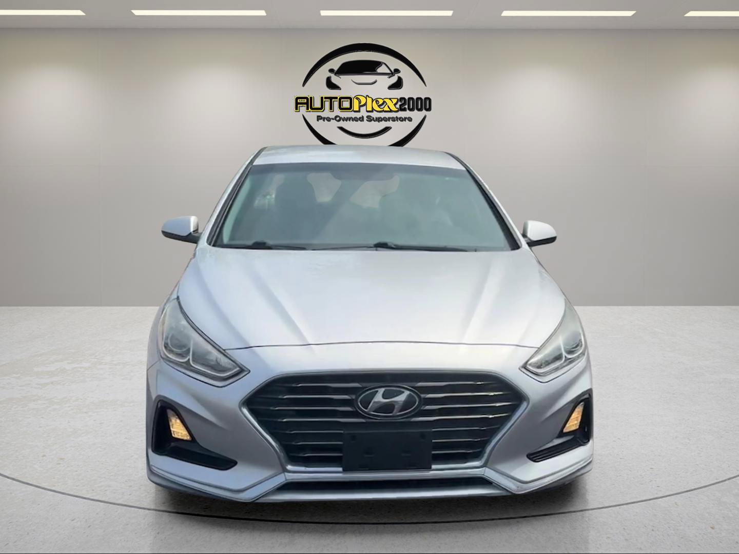 Used 2019 Hyundai Sonata ECO FWD image 2