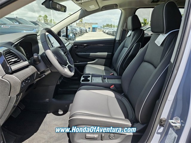 New 2026 Honda Odyssey Touring image 6
