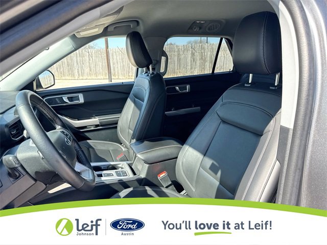 Used 2023 Ford Explorer XLT w/ Equipment Group 202A image 17