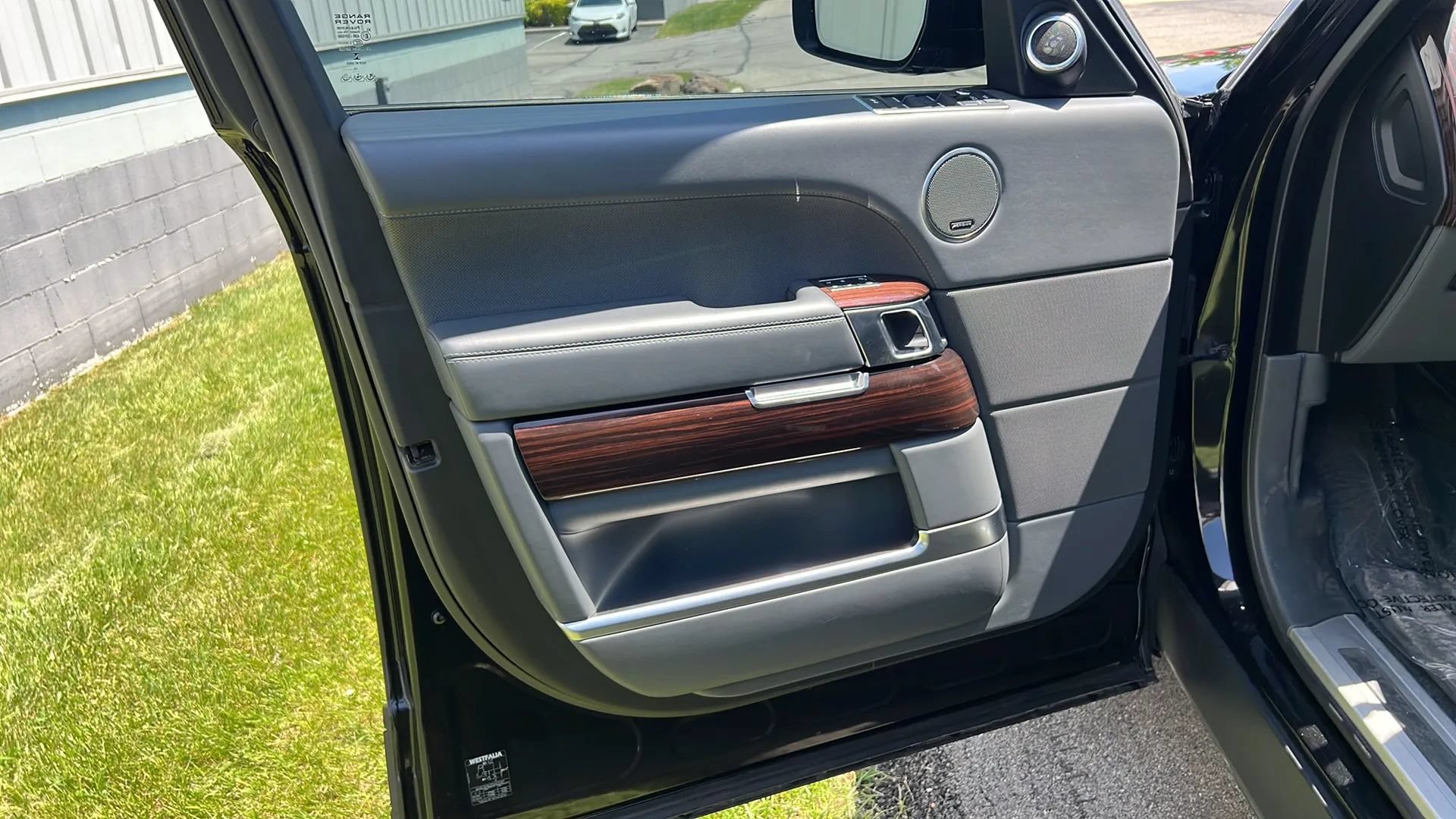 Used 2016 Land Rover Range Rover LWB SV Autobiography AWD/4WD image 32
