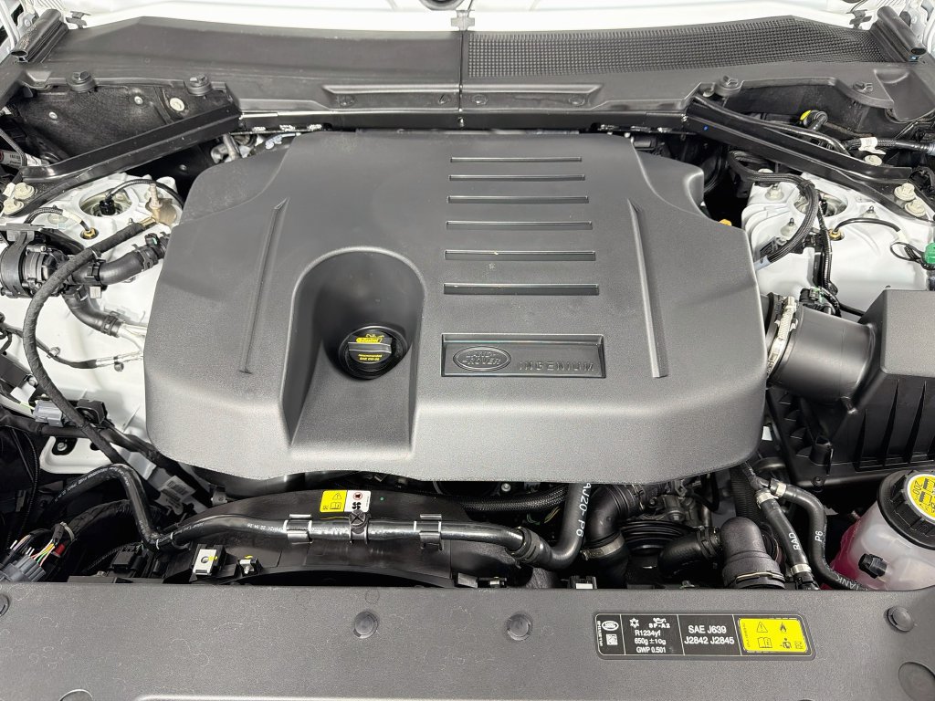 New 2026 Land Rover Defender 110 X-Dynamic SE AWD/4WD image 33