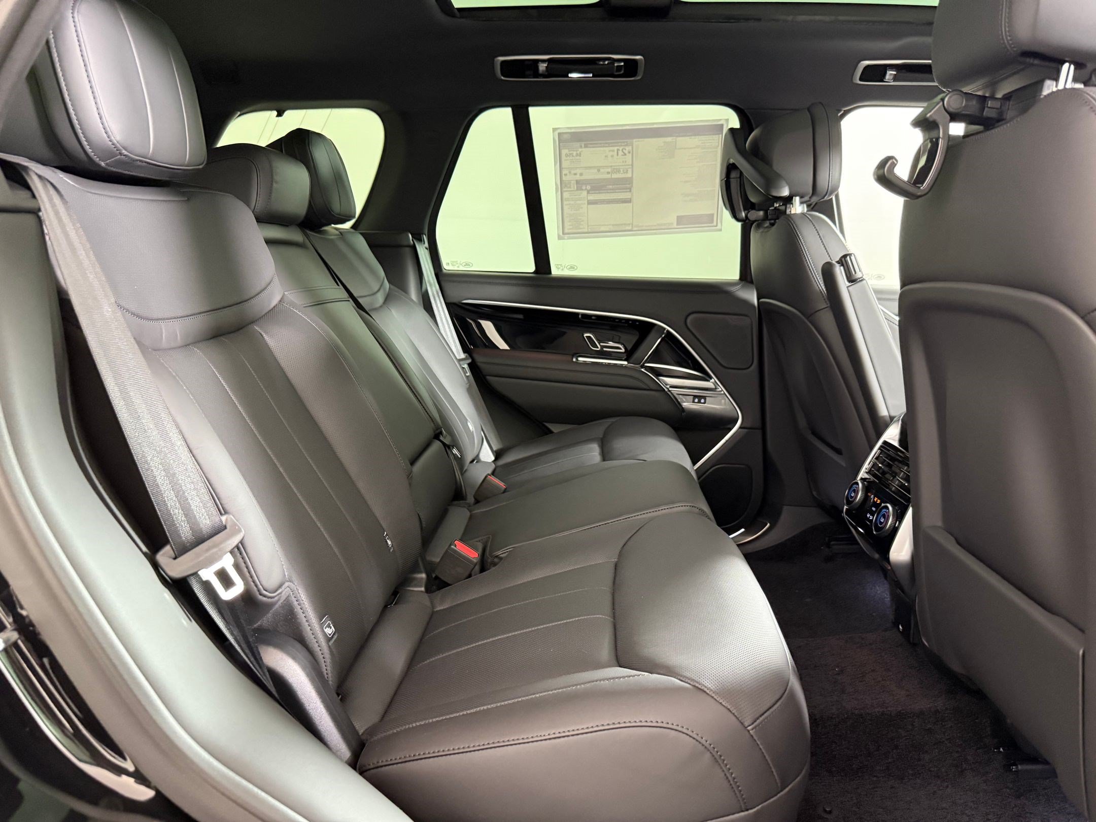 New 2026 Land Rover Range Rover SE AWD/4WD image 28