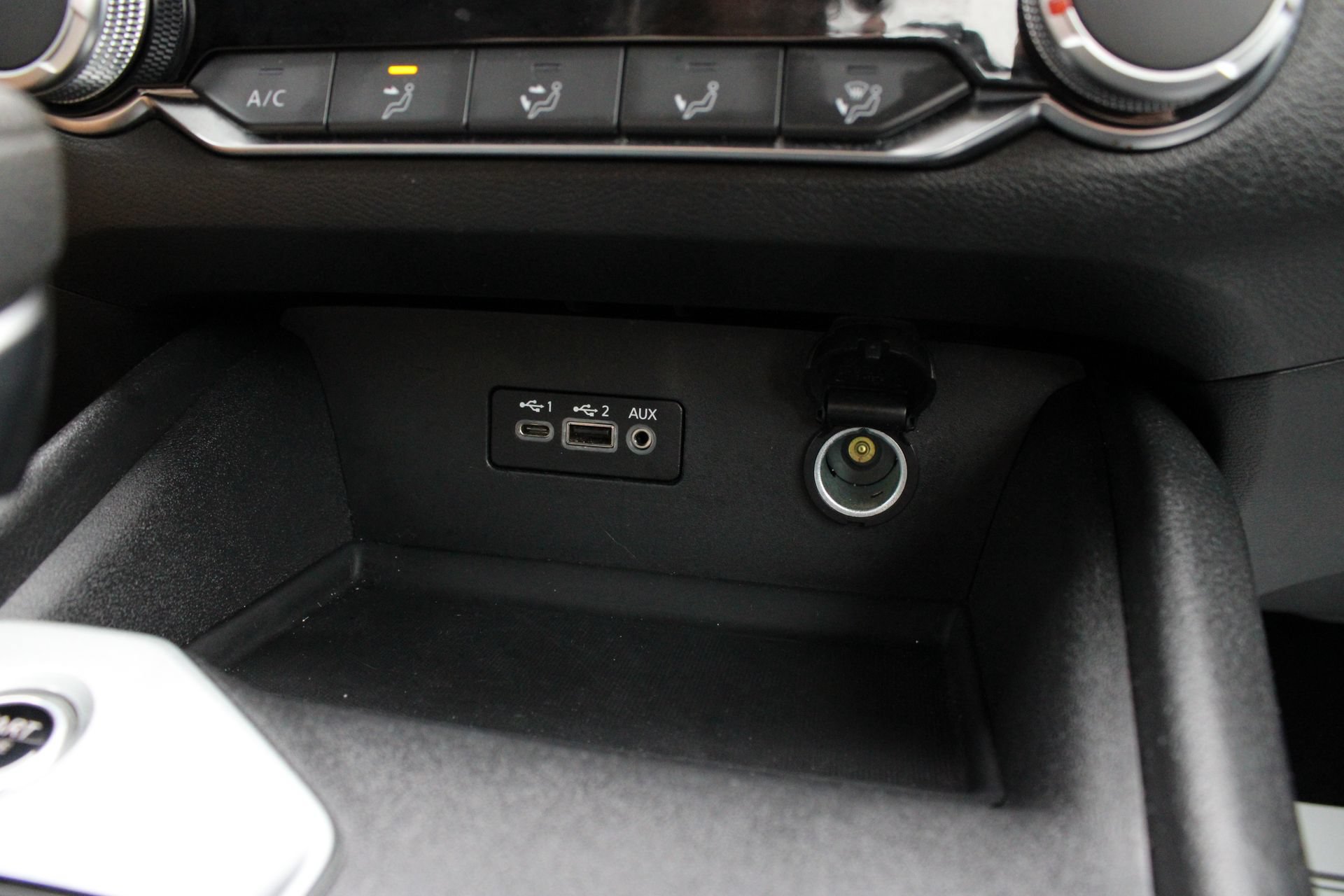 Used 2025 Nissan Altima 2.5 SV FWD image 38
