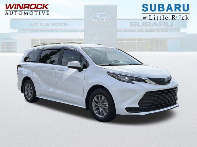 Used 2025 Toyota Sienna LE