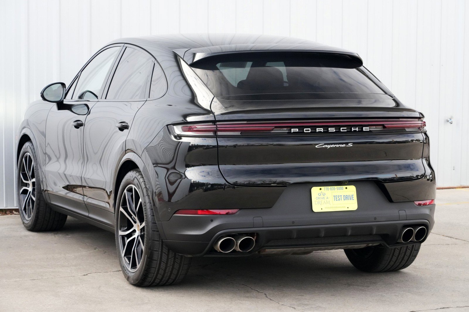 Used 2024 Porsche Cayenne S image 57
