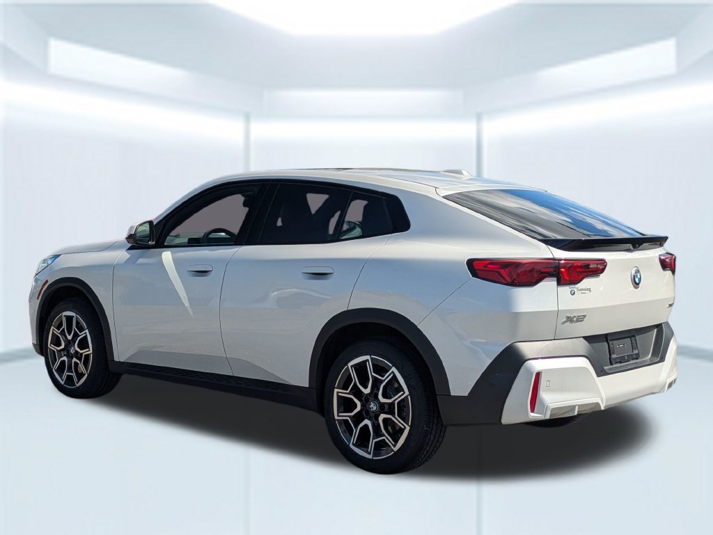 Used 2025 BMW X2 xDrive28i w/ Technology Package AWD/4WD image 3