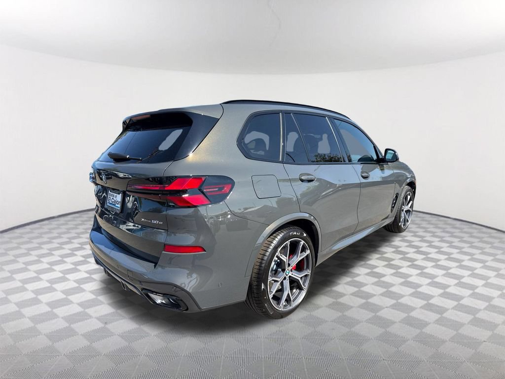 New 2026 BMW X5 xDrive50e w/ Executive Package AWD/4WD image 4