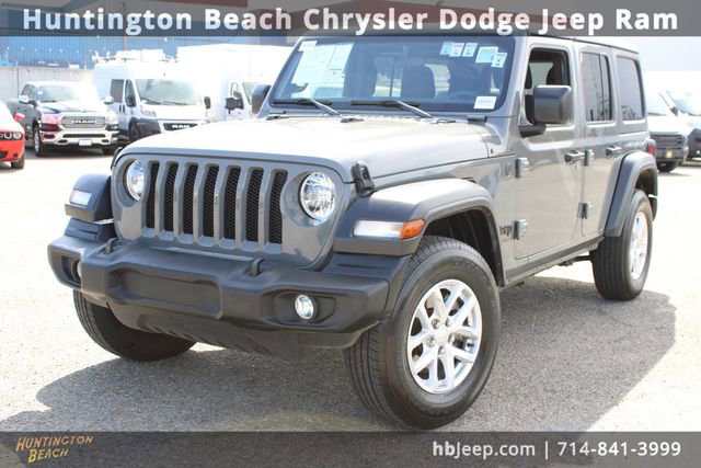 Used 2023 Jeep Wrangler Sport S image 9