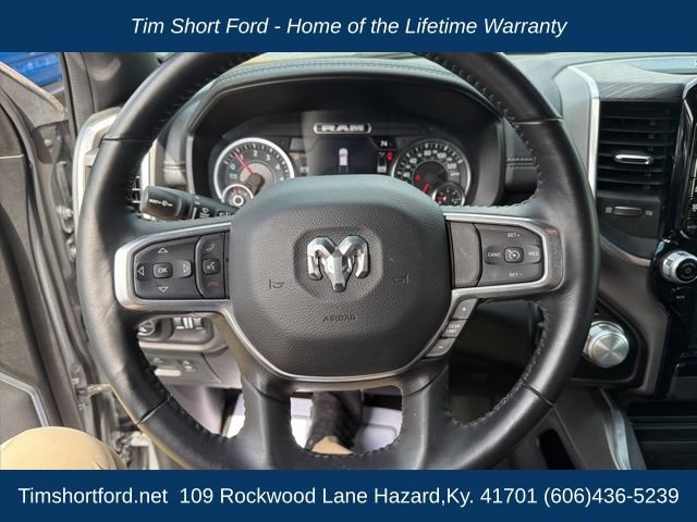 Used 2023 RAM 1500 Laramie AWD/4WD image 19