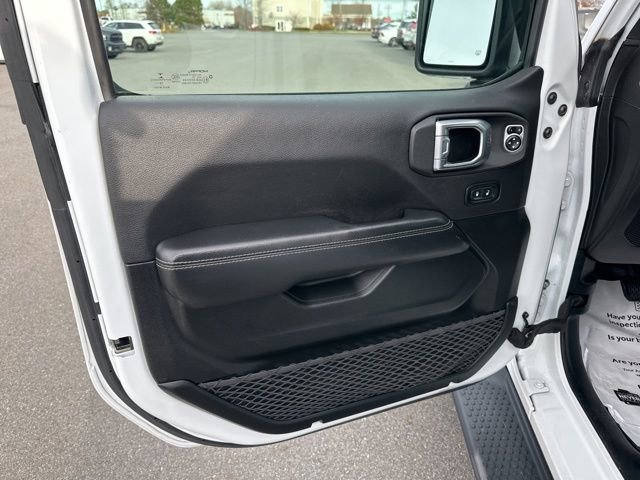 Used 2020 Jeep Wrangler Unlimited Sahara image 16