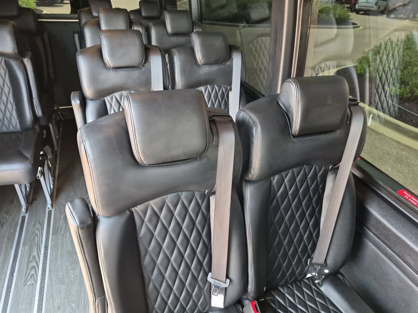 Used 2022 Mercedes-Benz Sprinter 3500 image 19
