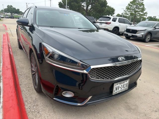 Used 2017 Kia Cadenza Premium FWD image 3