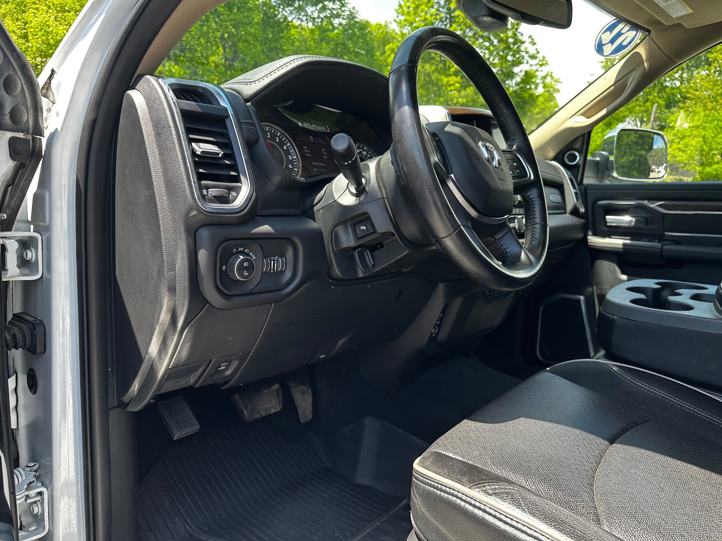 Used 2022 RAM 2500 Laramie AWD/4WD image 25