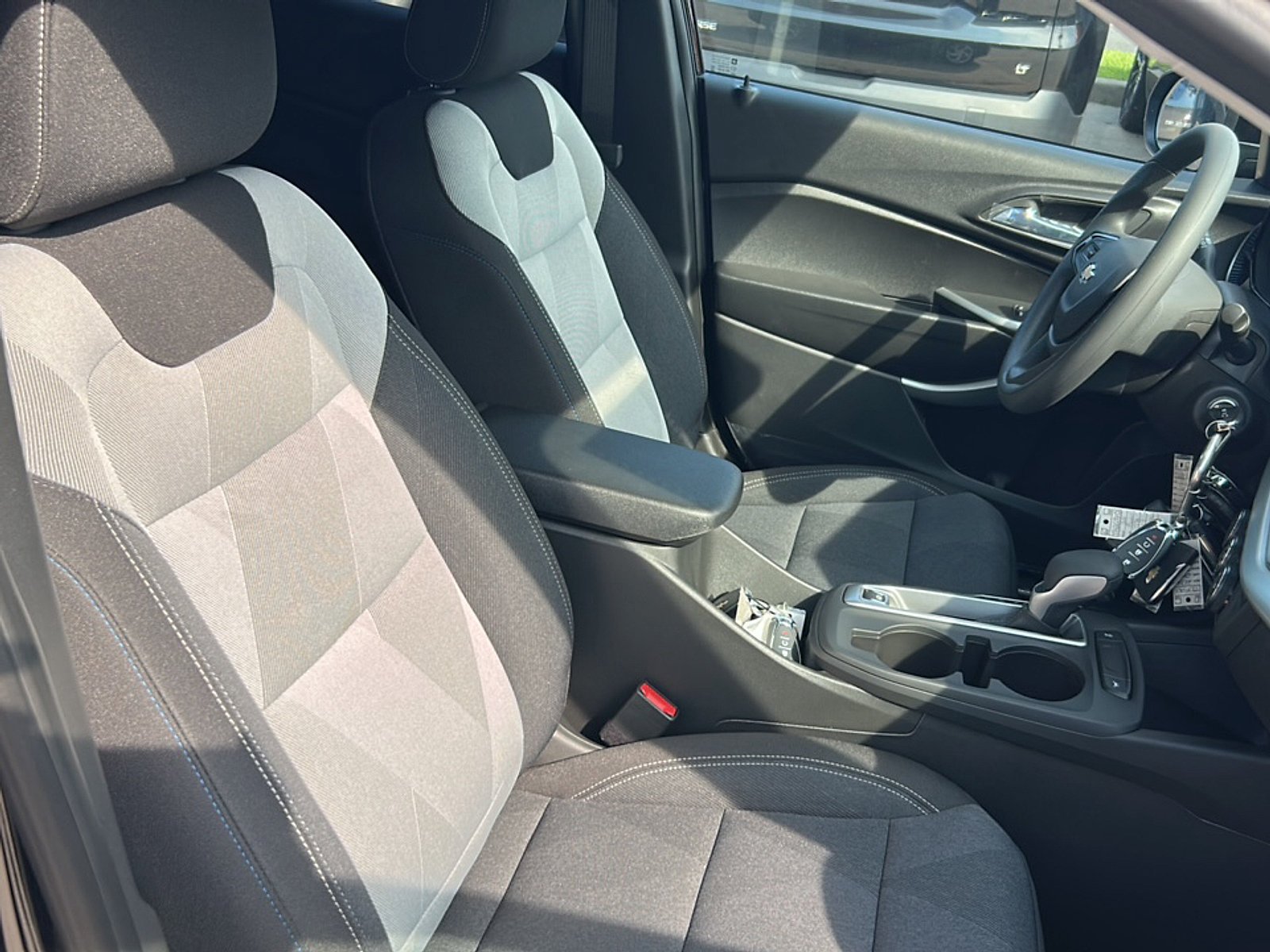New 2026 Chevrolet Trax LS w/ LS Convenience Package FWD image 13