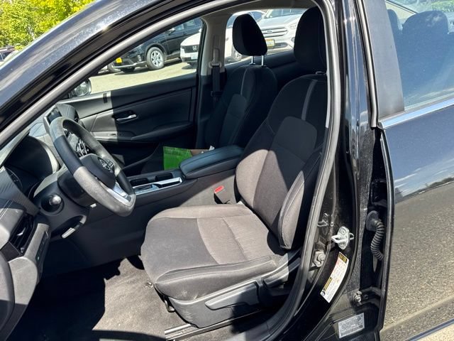 Used 2024 Nissan Sentra SV FWD image 13