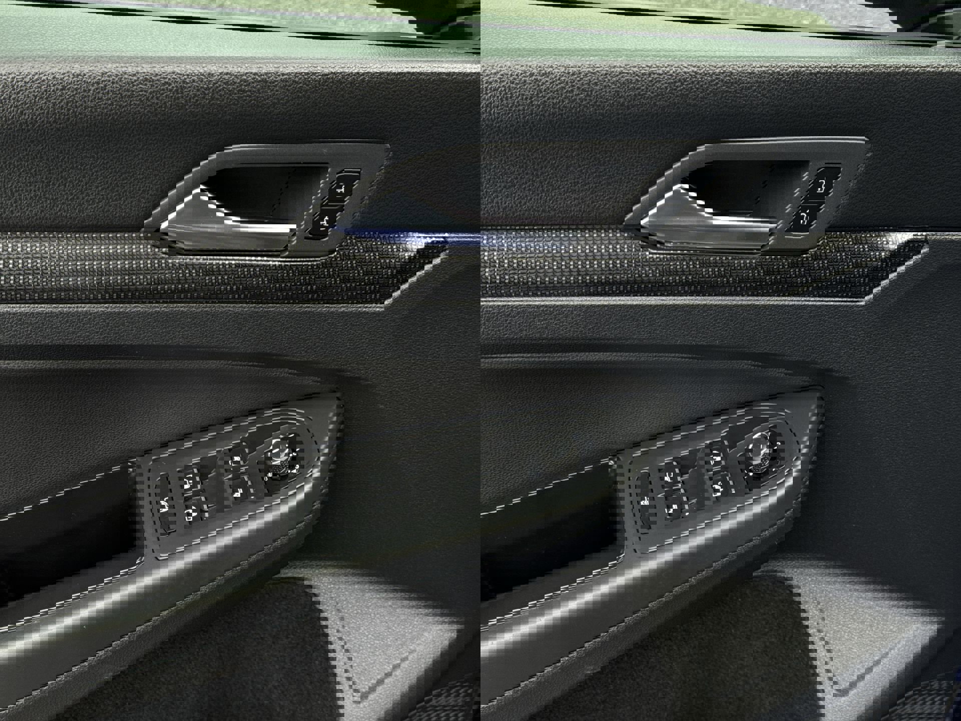 Used 2022 Volkswagen Golf R image 24