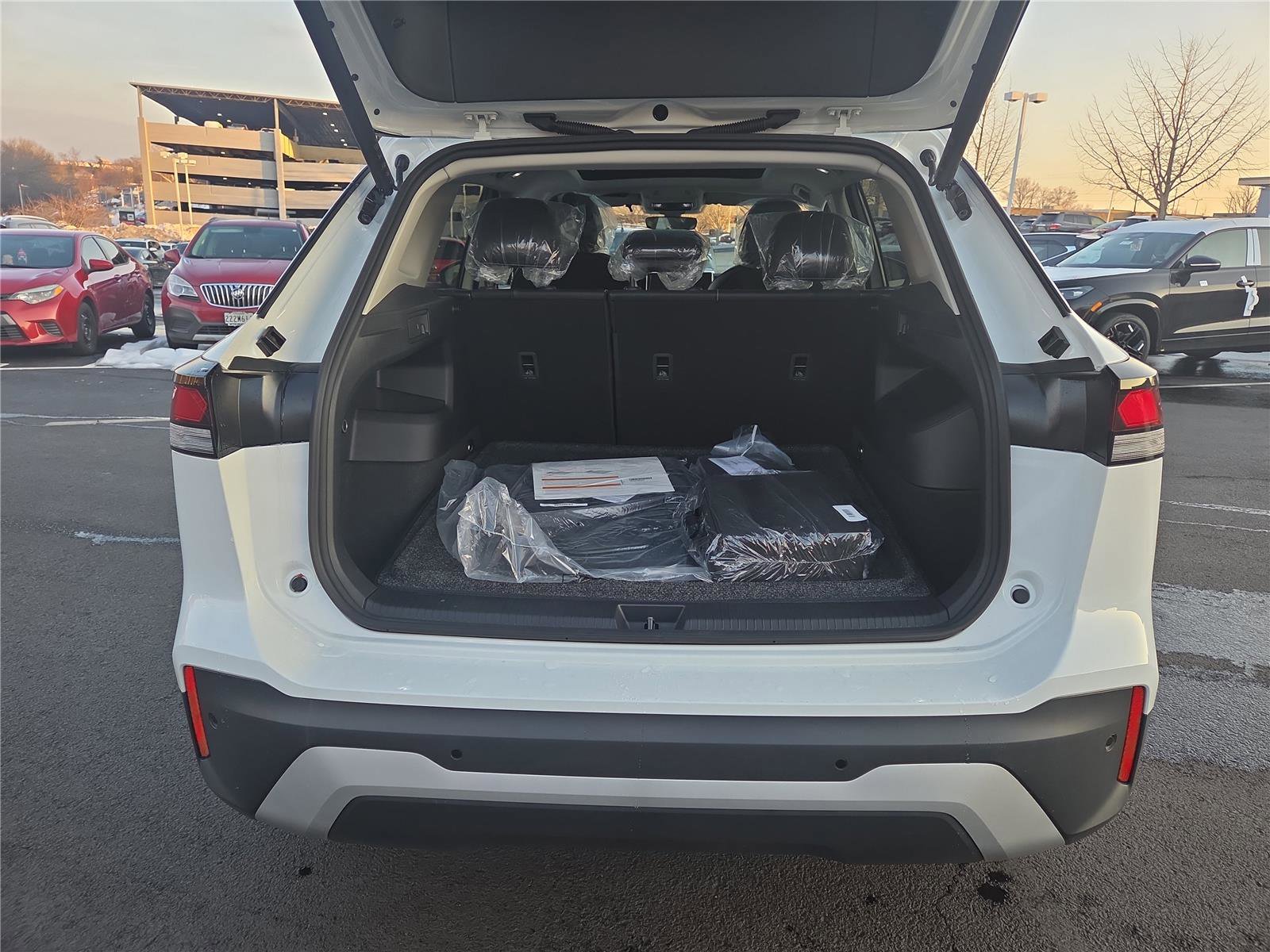 New 2026 Volkswagen Tiguan SE image 5