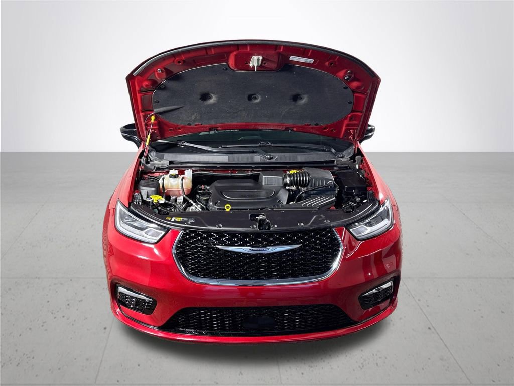 Used 2025 Chrysler Pacifica Select image 20