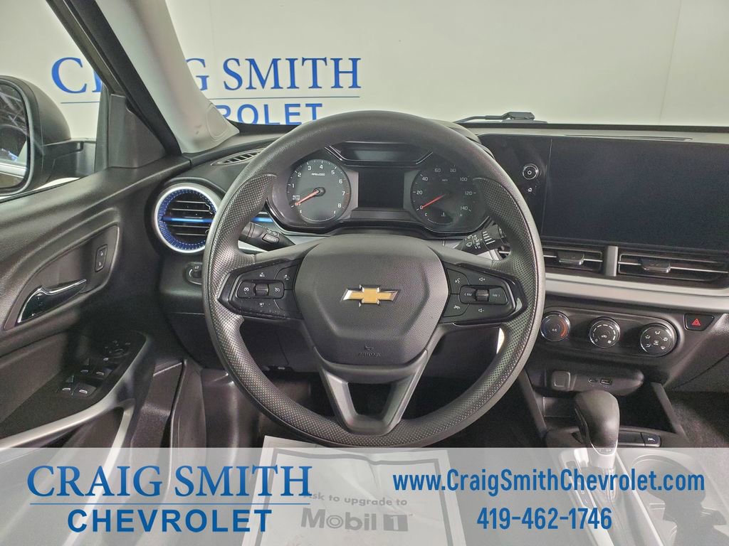 Used 2024 Chevrolet Trax LS FWD image 15