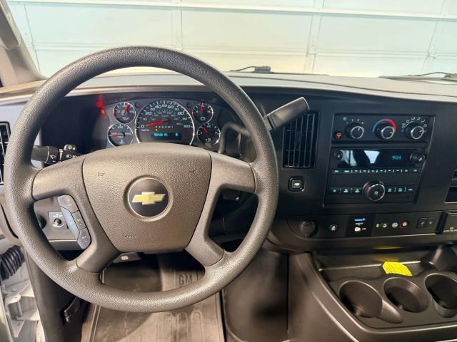 Used 2023 Chevrolet Express 3500 LT w/ LT Preferred Equipment Group image 7