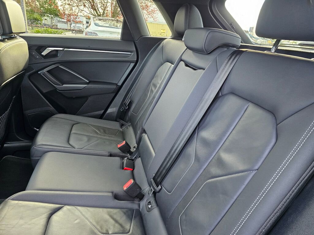 Used 2019 Audi Q3 2.0T Prestige image 22