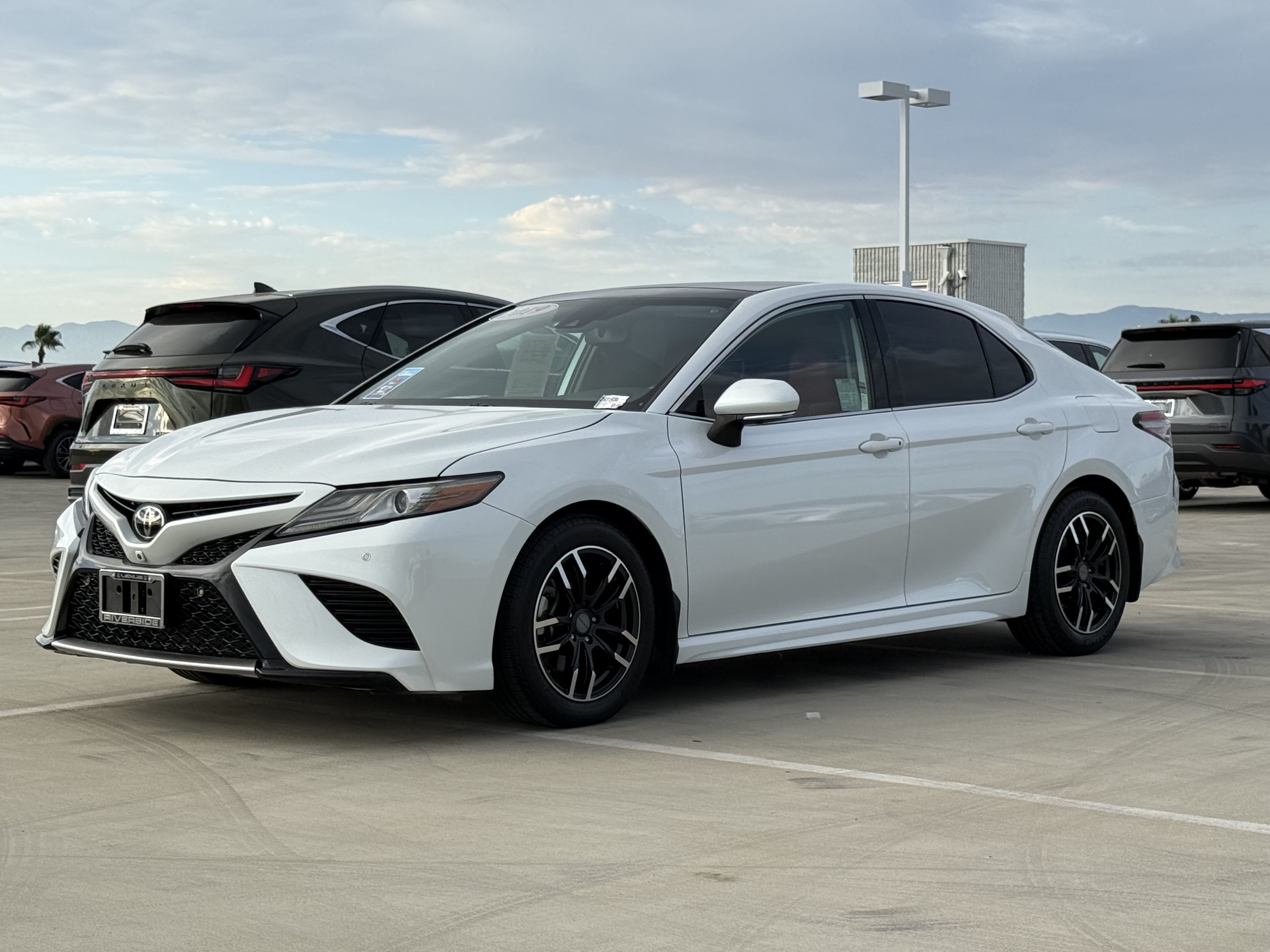 Used 2019 Toyota Camry XSE w/ Driver Assist Package FWD image 8