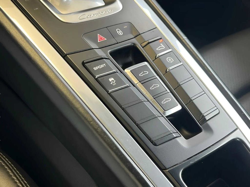 Used 2012 Porsche 911 Carrera image 18