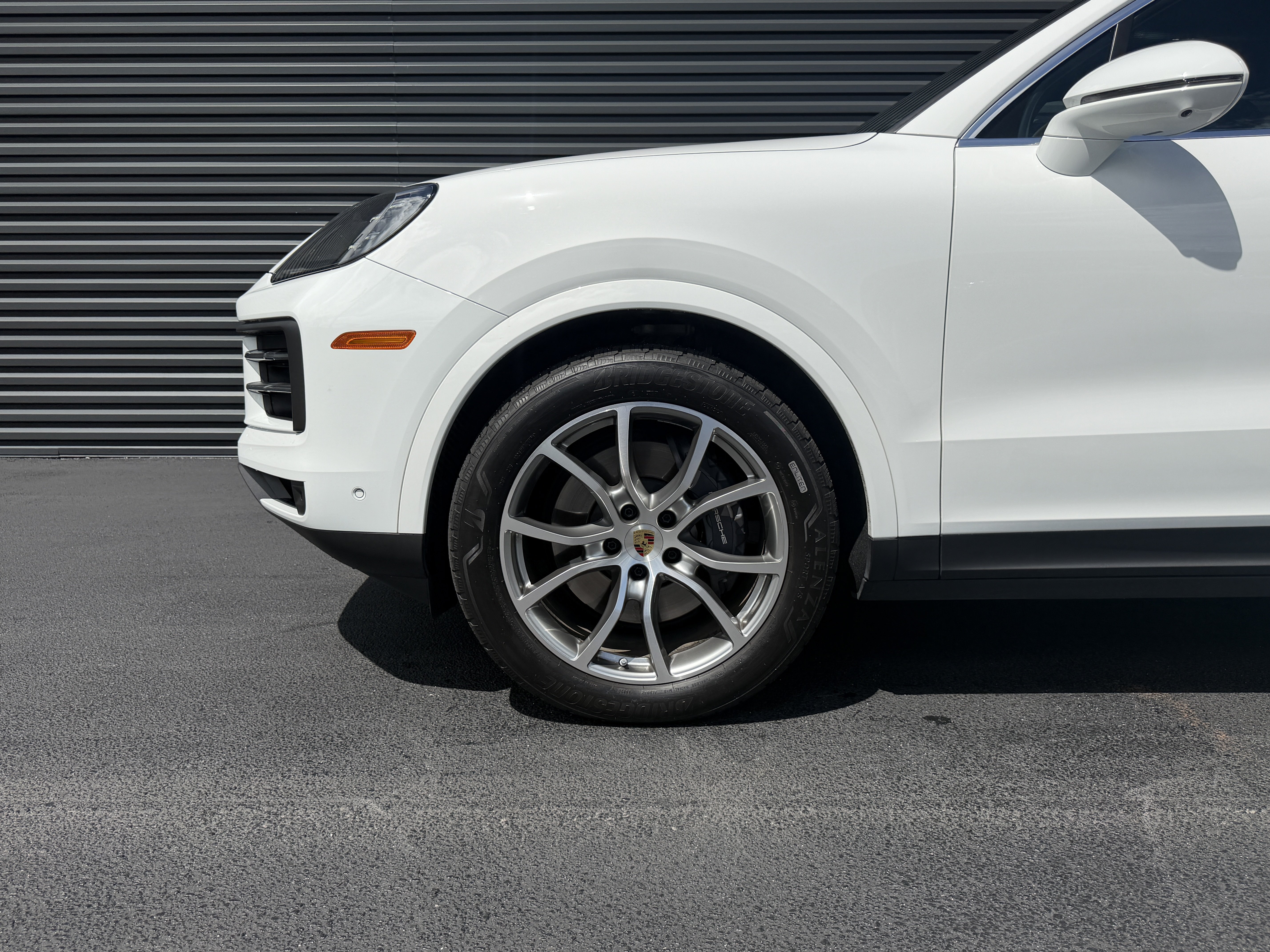 Used 2024 Porsche Cayenne AWD/4WD image 13