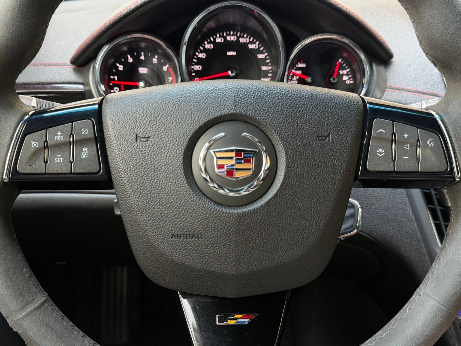 Used 2015 Cadillac CTS V RWD image 7