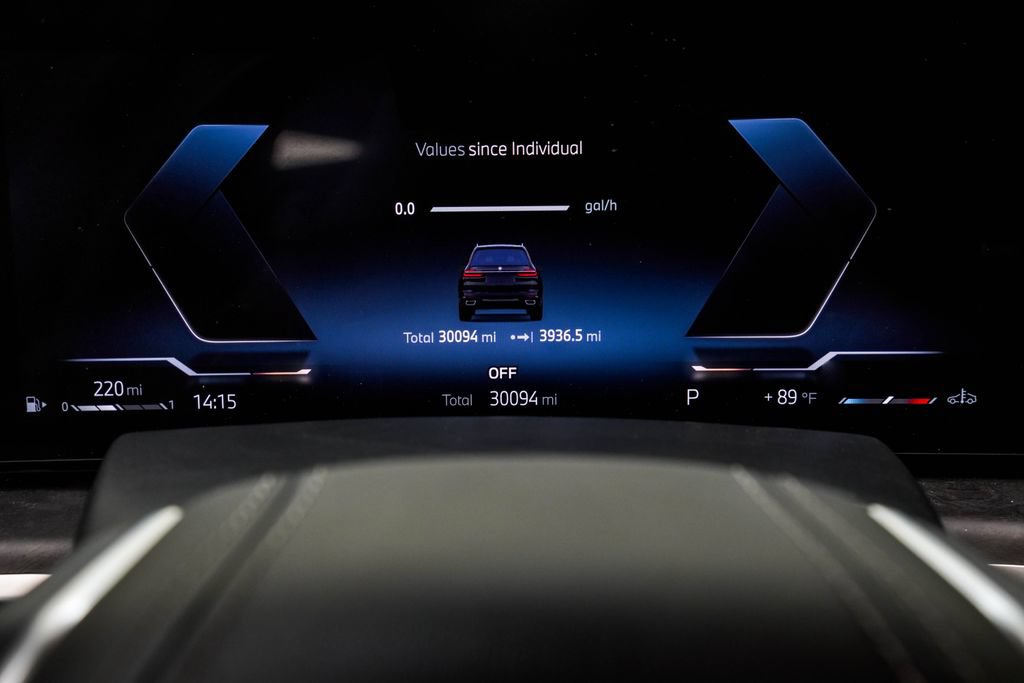 Used 2025 BMW X7 xDrive40i AWD/4WD image 41