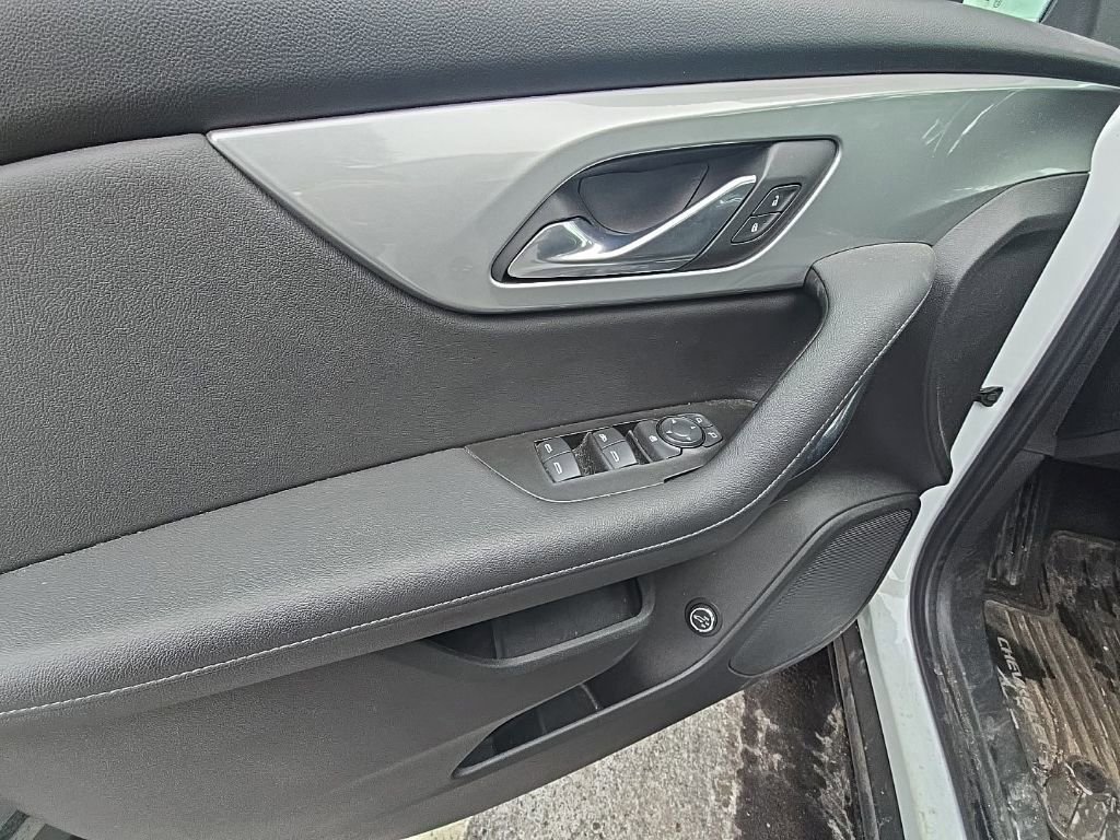 Used 2019 Chevrolet Blazer LT image 12