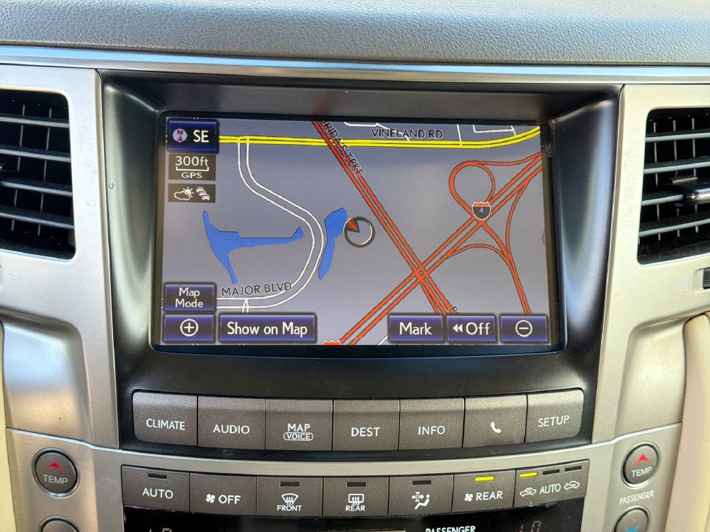 Used 2015 Lexus LX 570 4WD image 22