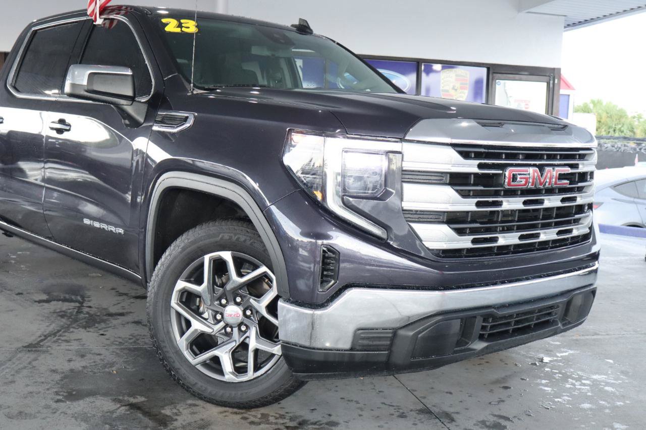 Used 2023 GMC Sierra 1500 SLE RWD image 2