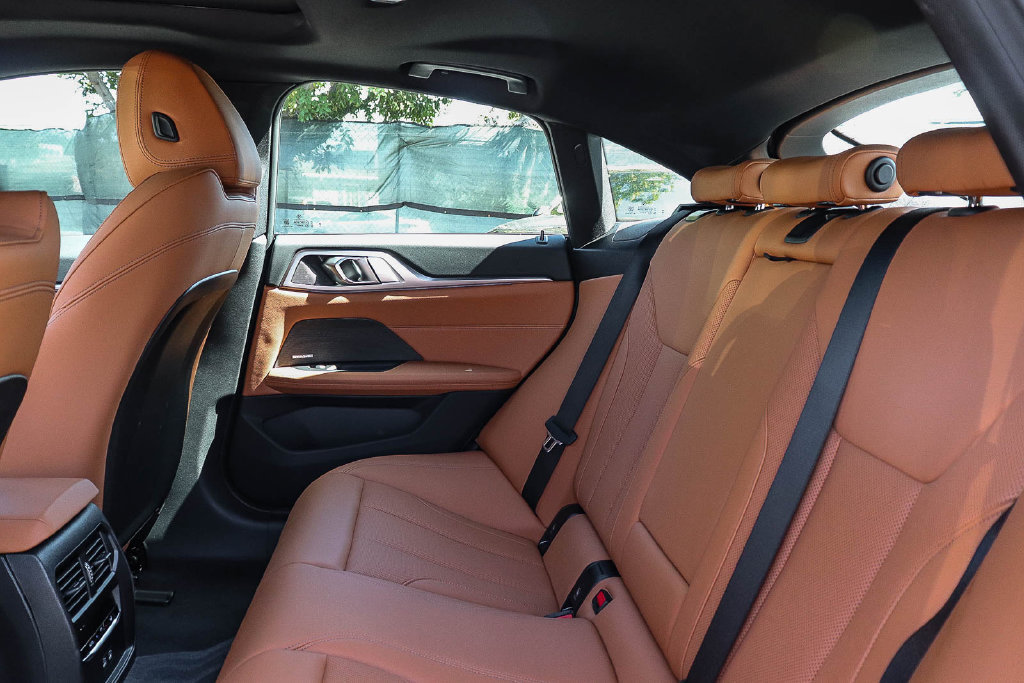 Used 2025 BMW i4 eDrive40 RWD image 19