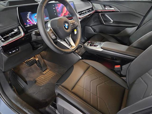 Used 2026 BMW X1 xDrive28i w/ Technology Package image 9