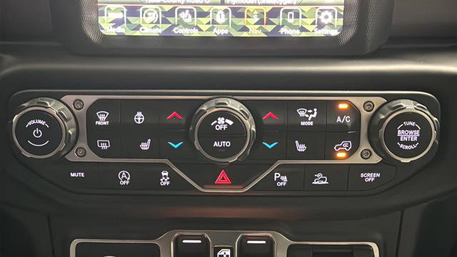 Used 2021 Jeep Gladiator Mojave image 17