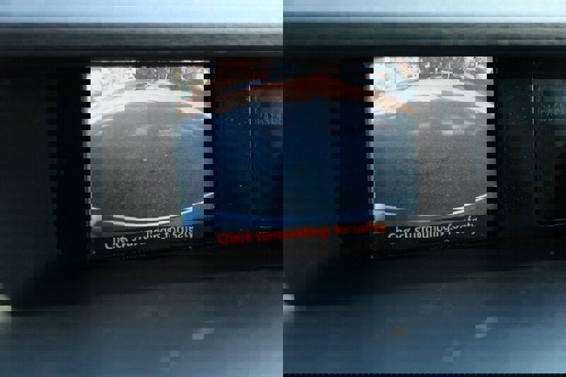 Used 2011 Toyota Sienna LE image 9