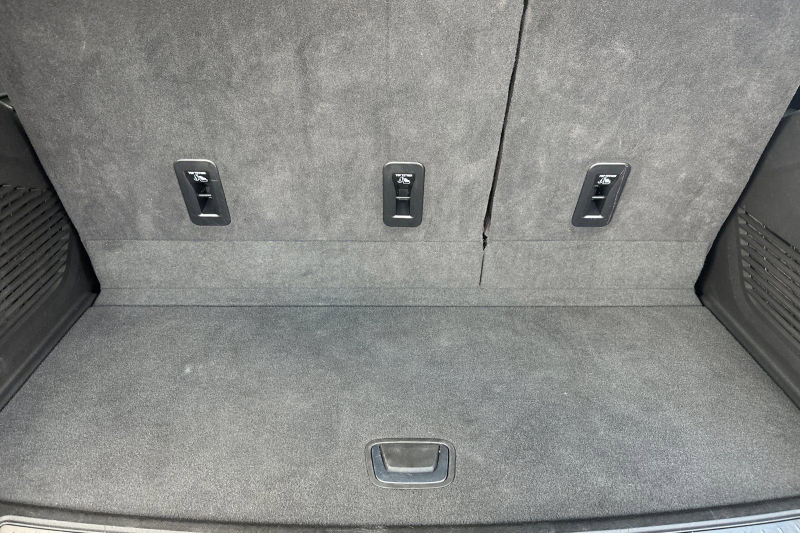 Certified 2025 GMC Yukon Denali image 17