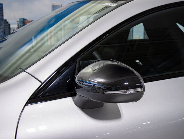 Used 2023 Mercedes-Benz CLA 250 4MATIC image 10