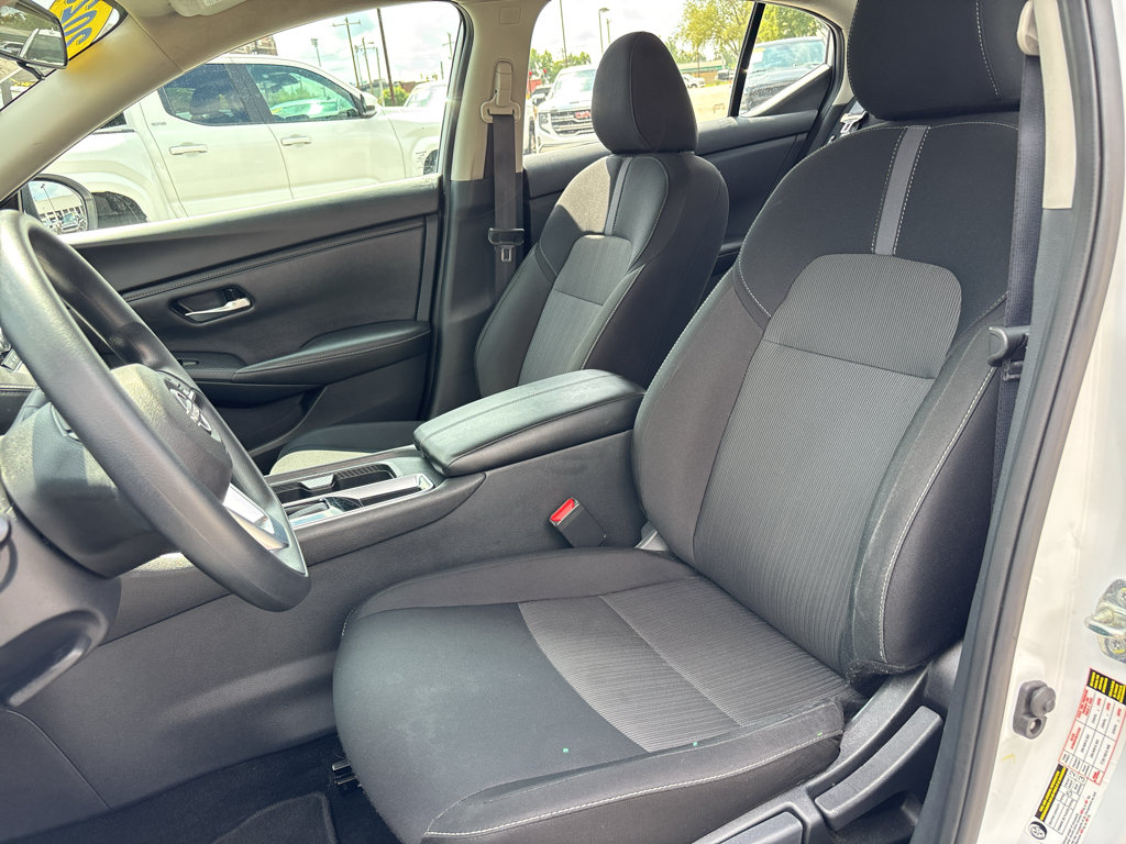 Used 2025 Nissan Sentra SV FWD image 12