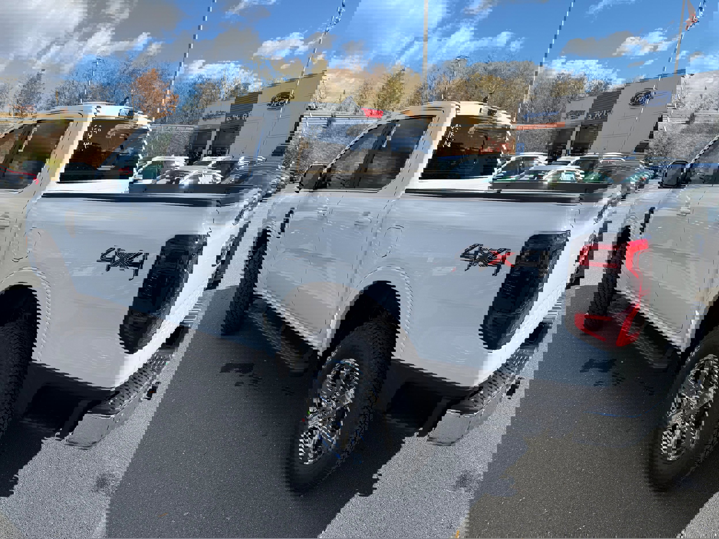 New 2025 Ford Ranger Lariat w/ Chrome Accent Package image 7