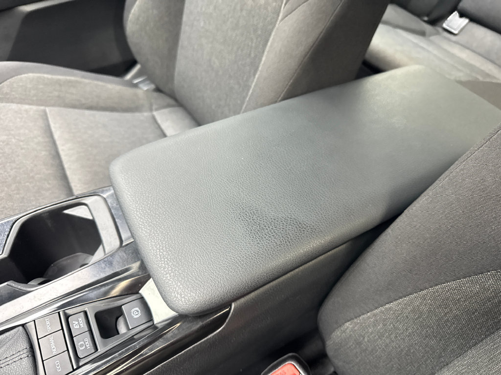 Used 2025 Toyota Camry LE FWD image 72