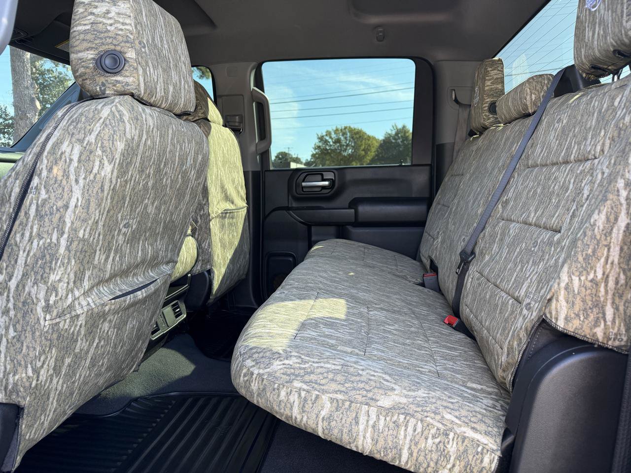 Used 2024 Chevrolet Silverado 2500 Custom w/ Custom Value Package AWD/4WD image 10