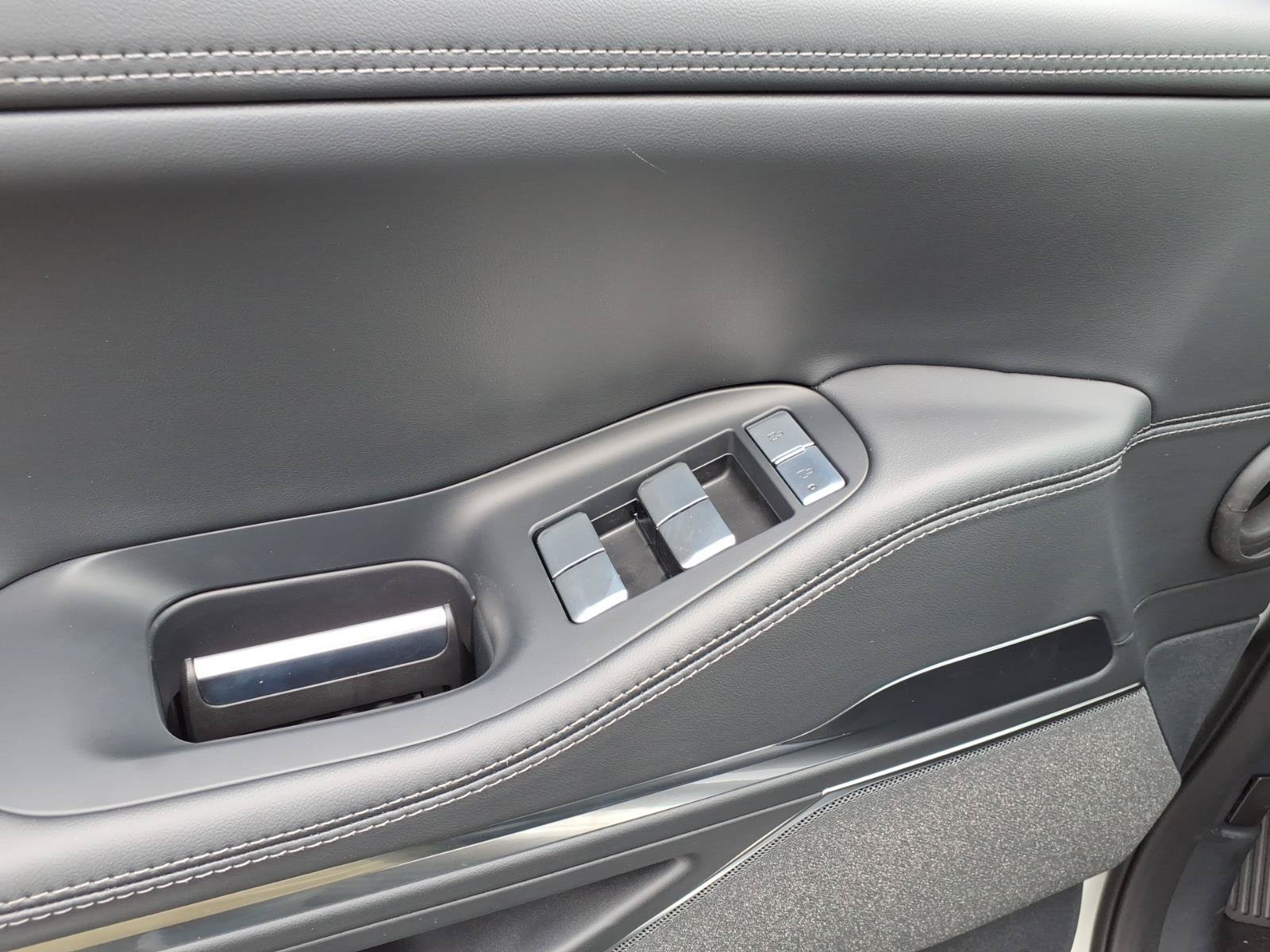 New 2027 Lincoln Navigator Reserve AWD/4WD image 12