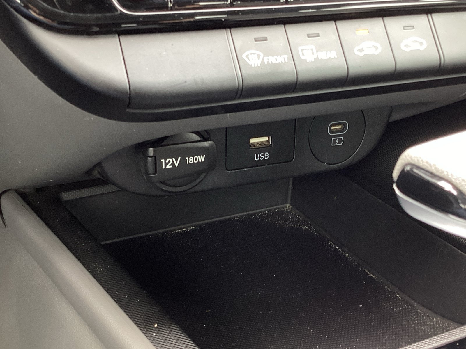 Used 2024 Hyundai Elantra SEL FWD image 24