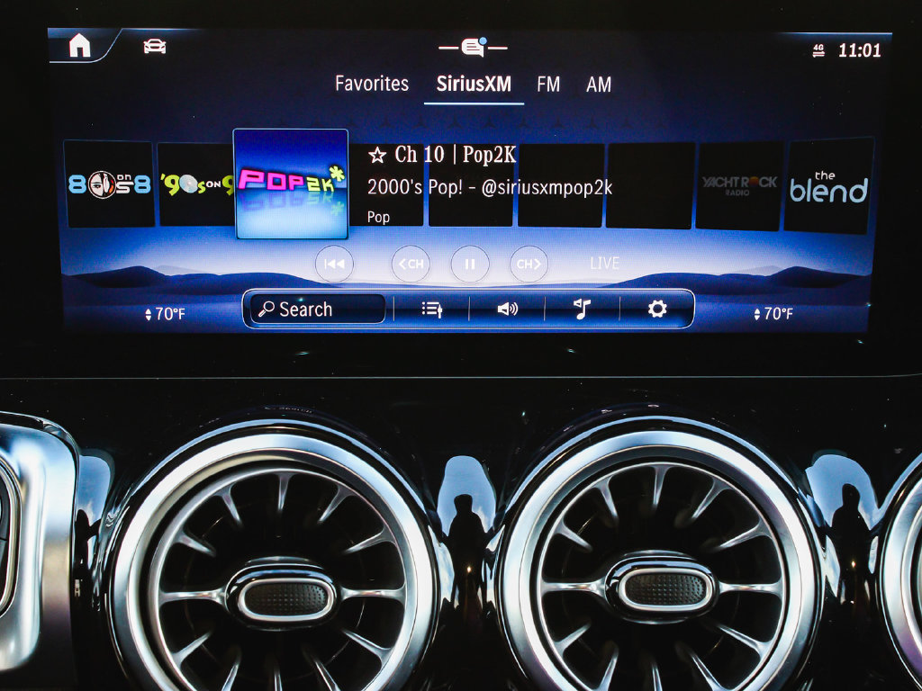 Used 2025 Mercedes-Benz GLB 250 4MATIC image 21